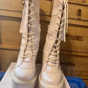 YRU dune desert pearl white platform boots